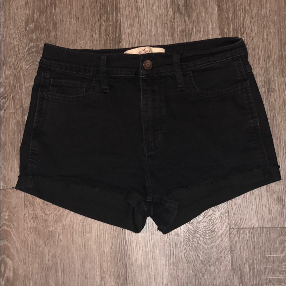 Hollister High Rise Short-Short